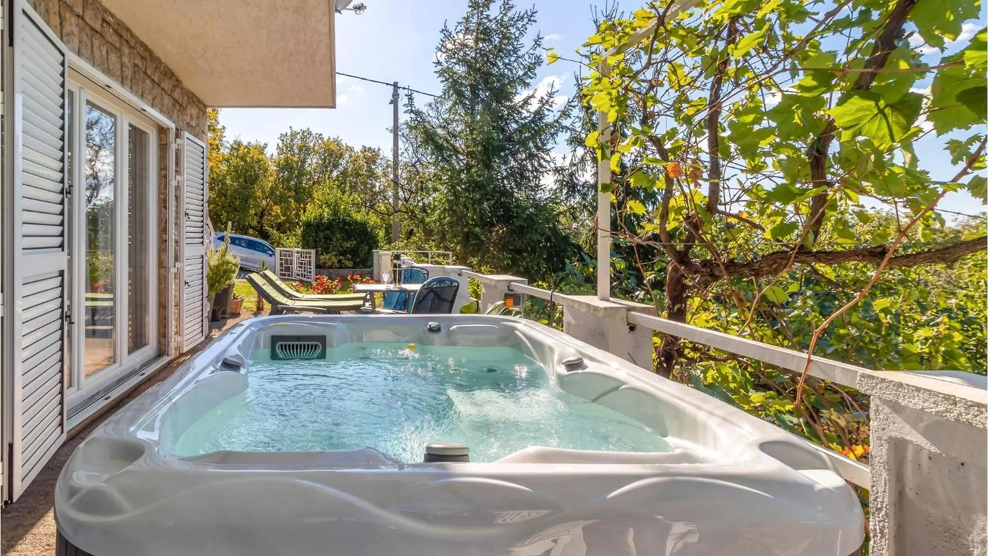 2 Bedroom Awesome Home In Šmrika 0*,  Kroatien